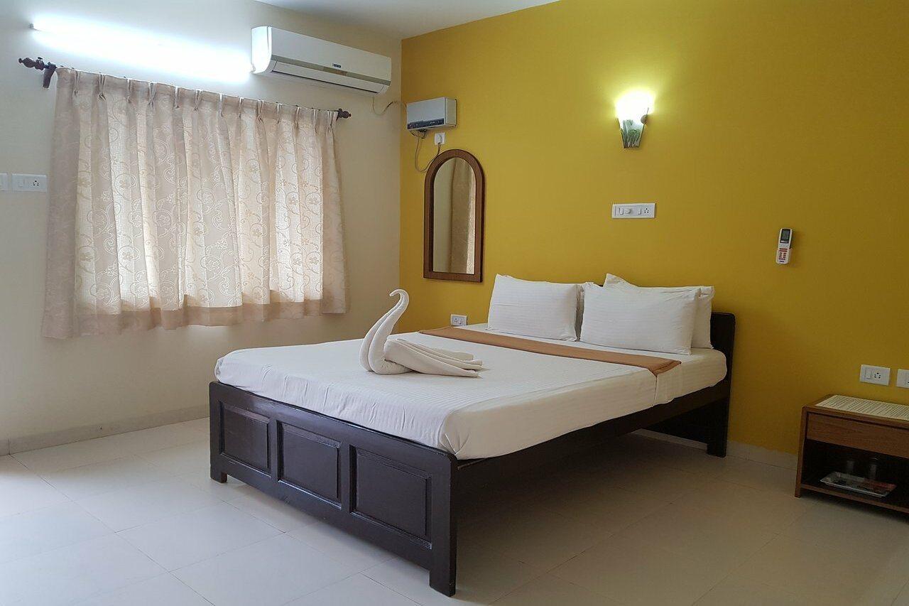 Serenity By The Sea Beach Resort Кандолим Екстериор снимка