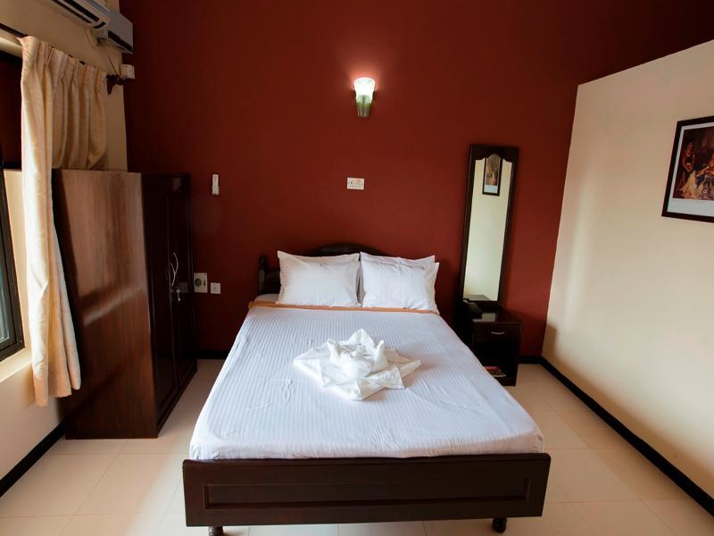 Serenity By The Sea Beach Resort Кандолим Екстериор снимка